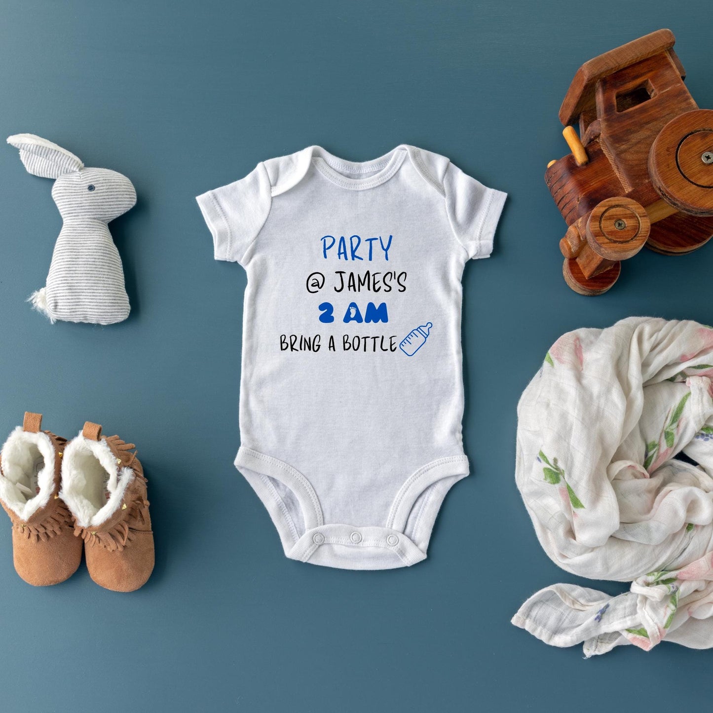 Party at My Crib 2am Bring a Bottle Onesies, Personalised Funny Baby Bodysuit, Newborn Vest, Baby Announcement Bodysuit, Baby Shower Gift