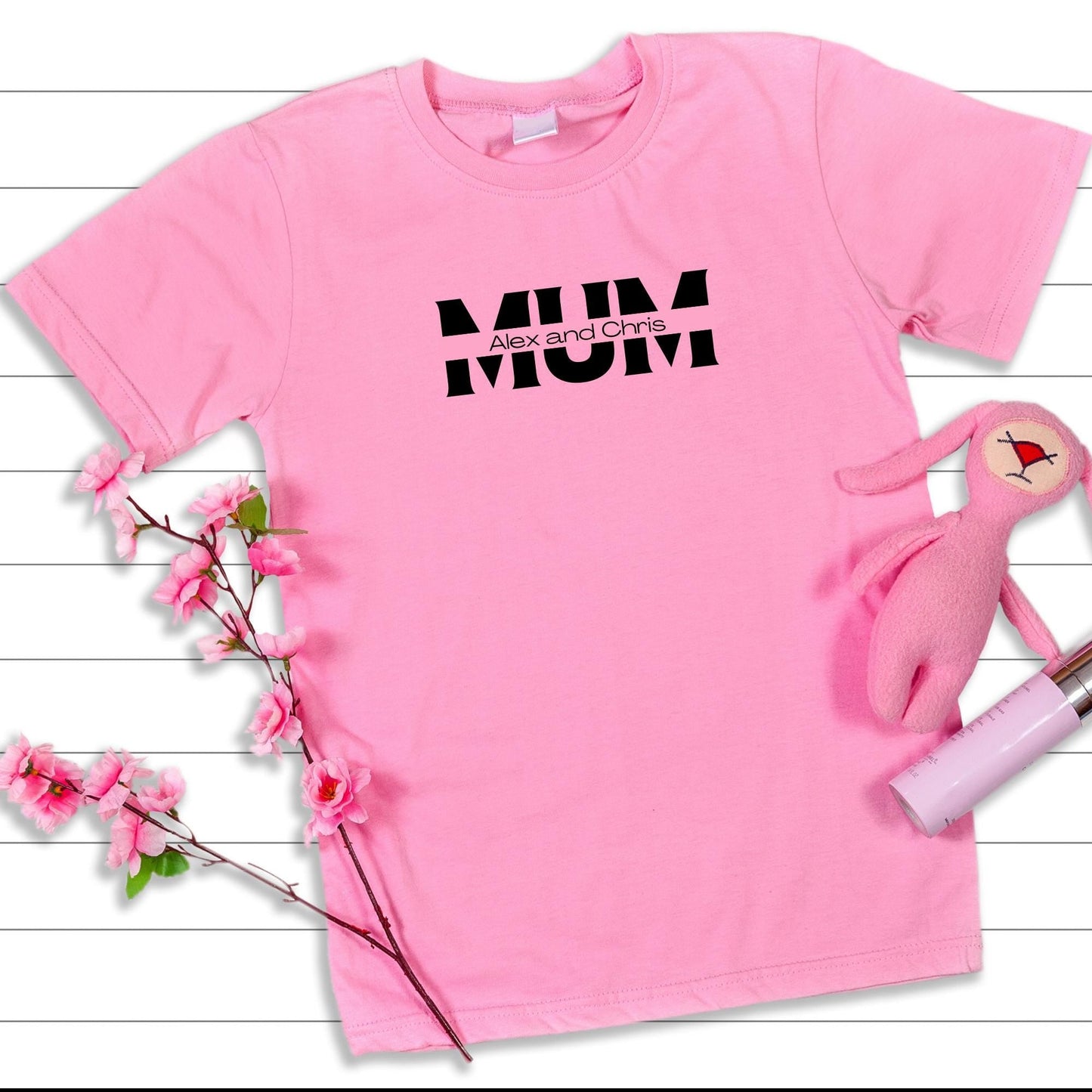 Personalised Mom Shirt with Kids Name, Custom Mom Shirt, Kids Name Shirt, Custom Mom Gift, Mother's Day Shirt, Shirts for Mum, Gift for Mom
